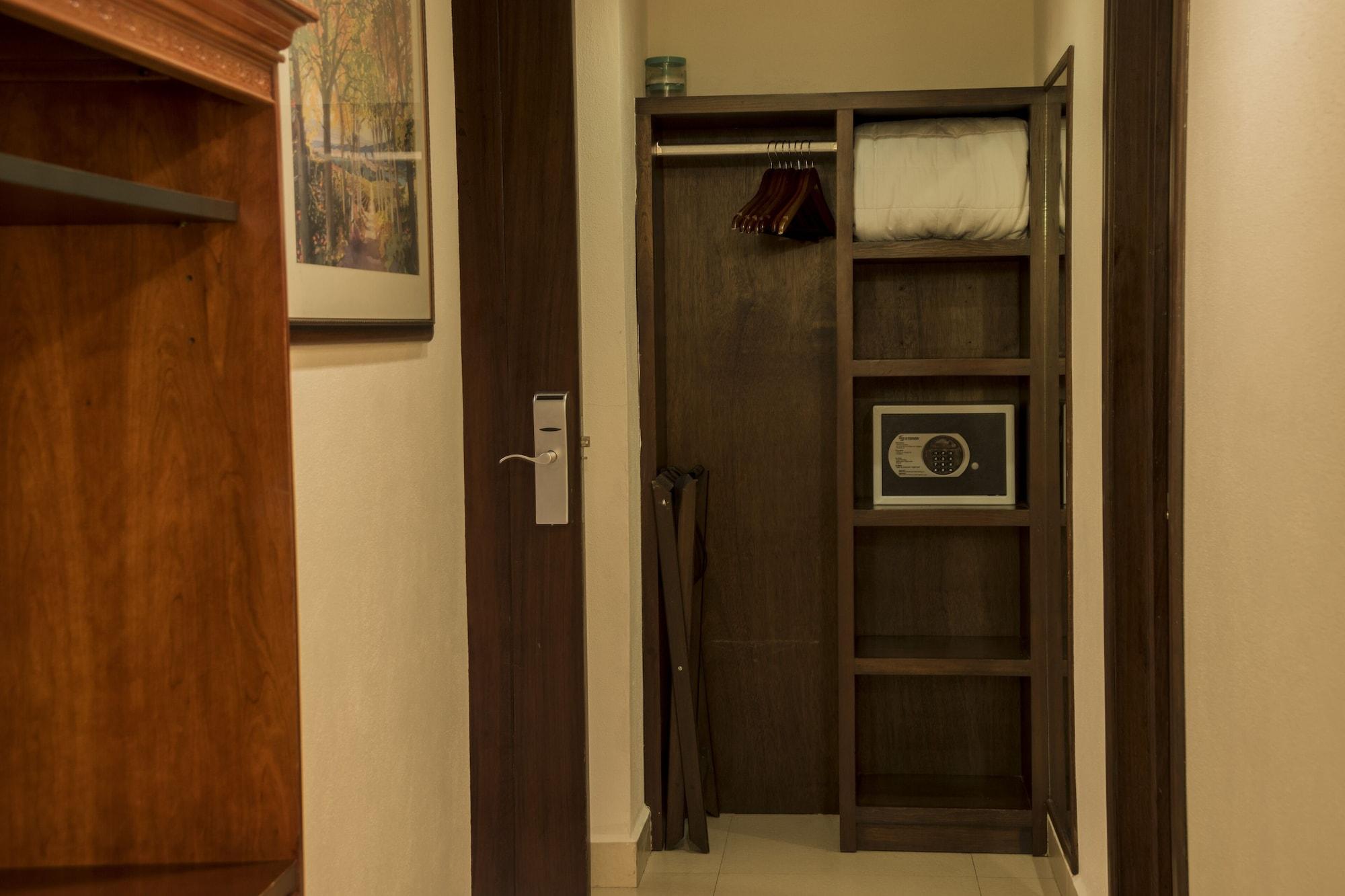 Hotel Porto Allegro プエルトバラータ エクステリア 写真